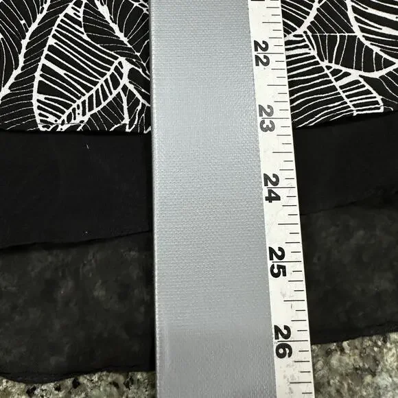 LOFT Tank Top Womens Size S Black White Leaf Print Sleeveless Blouse Layered Hem - Picture 5 of 7